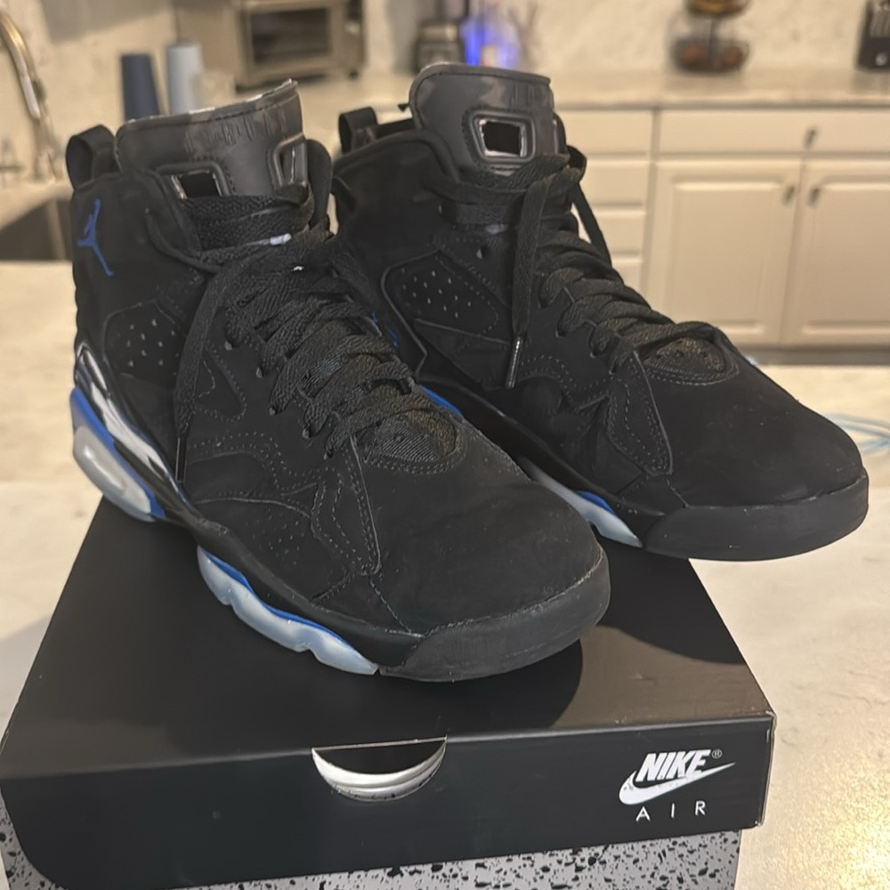 Jordan Jumpman MVP Black game royal white size 7Y worn once on the court